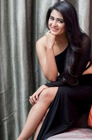 Shalini Pandey New Photos
